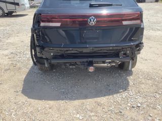 2026 Volkswagen Atlas Cross Sport SEL R-Line Black - Primary Damage Straight On Image